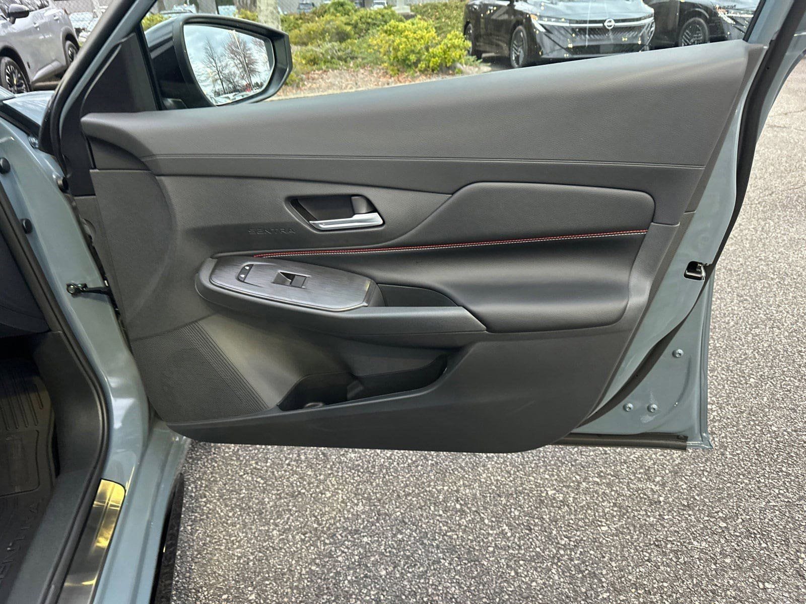 New 2026 Nissan Sentra SR w/ Floor Mat Package FWD image 14
