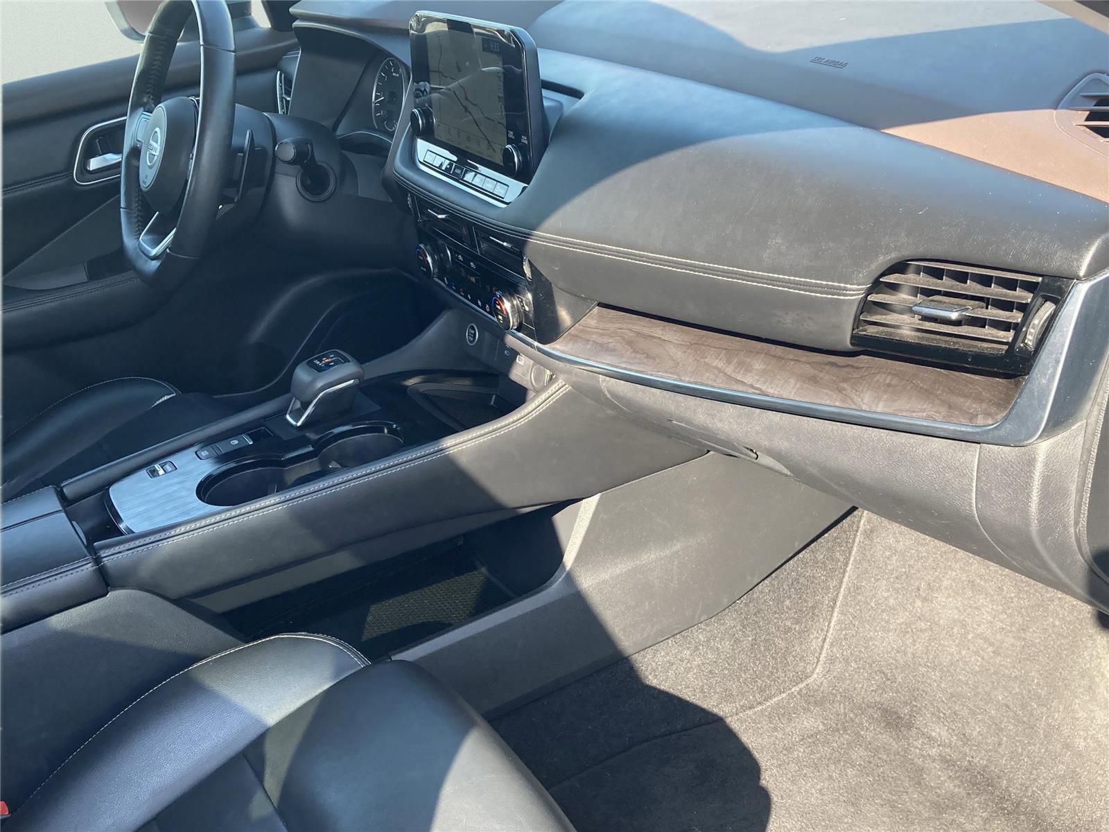 Used 2021 Nissan Rogue SL w/ Premium Package image 28