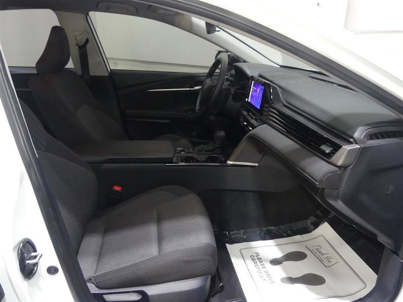 Used 2025 Toyota Camry LE FWD image 25