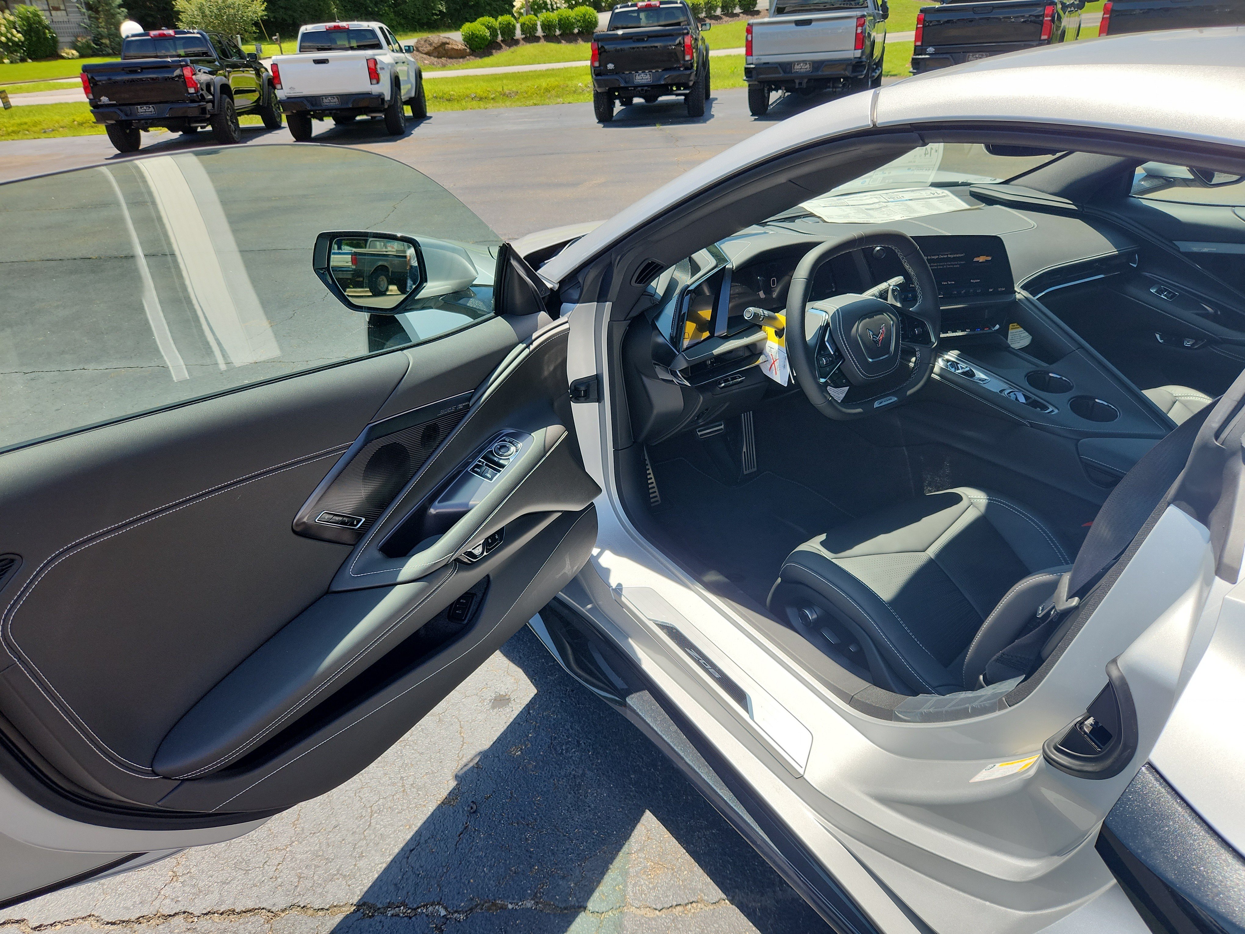 New 2027 Chevrolet Corvette Z06 w/ Z07 Performance Package RWD image 12