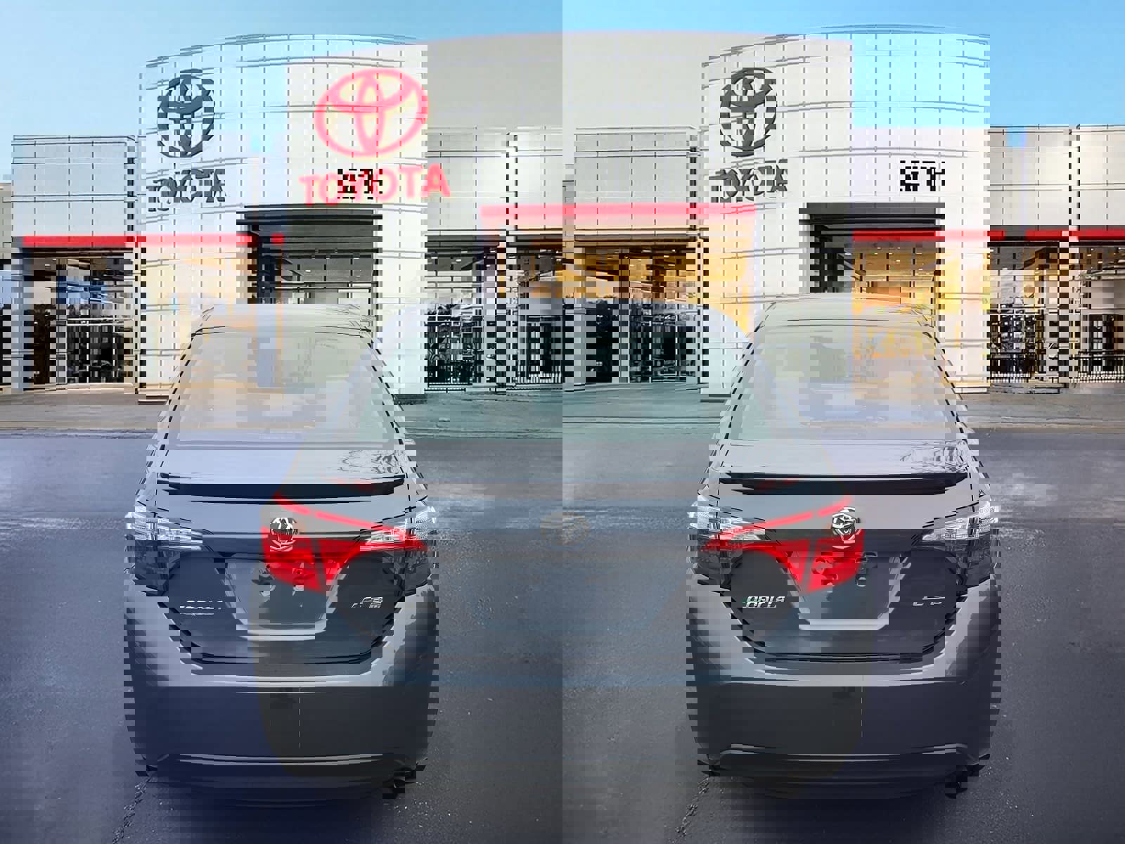 Used 2014 Toyota Corolla LE image 6