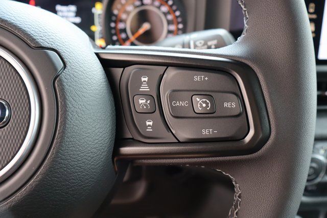 New 2025 Jeep Gladiator Sport image 16