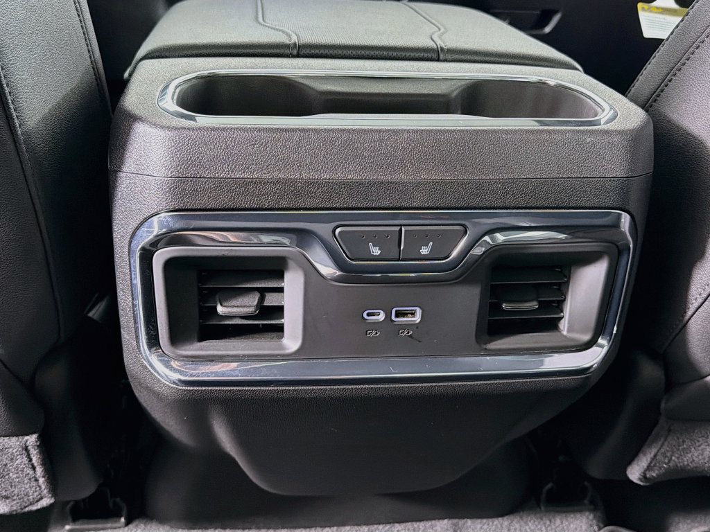 Used 2025 Chevrolet Silverado 3500 LTZ w/ LTZ Plus Package AWD/4WD image 27