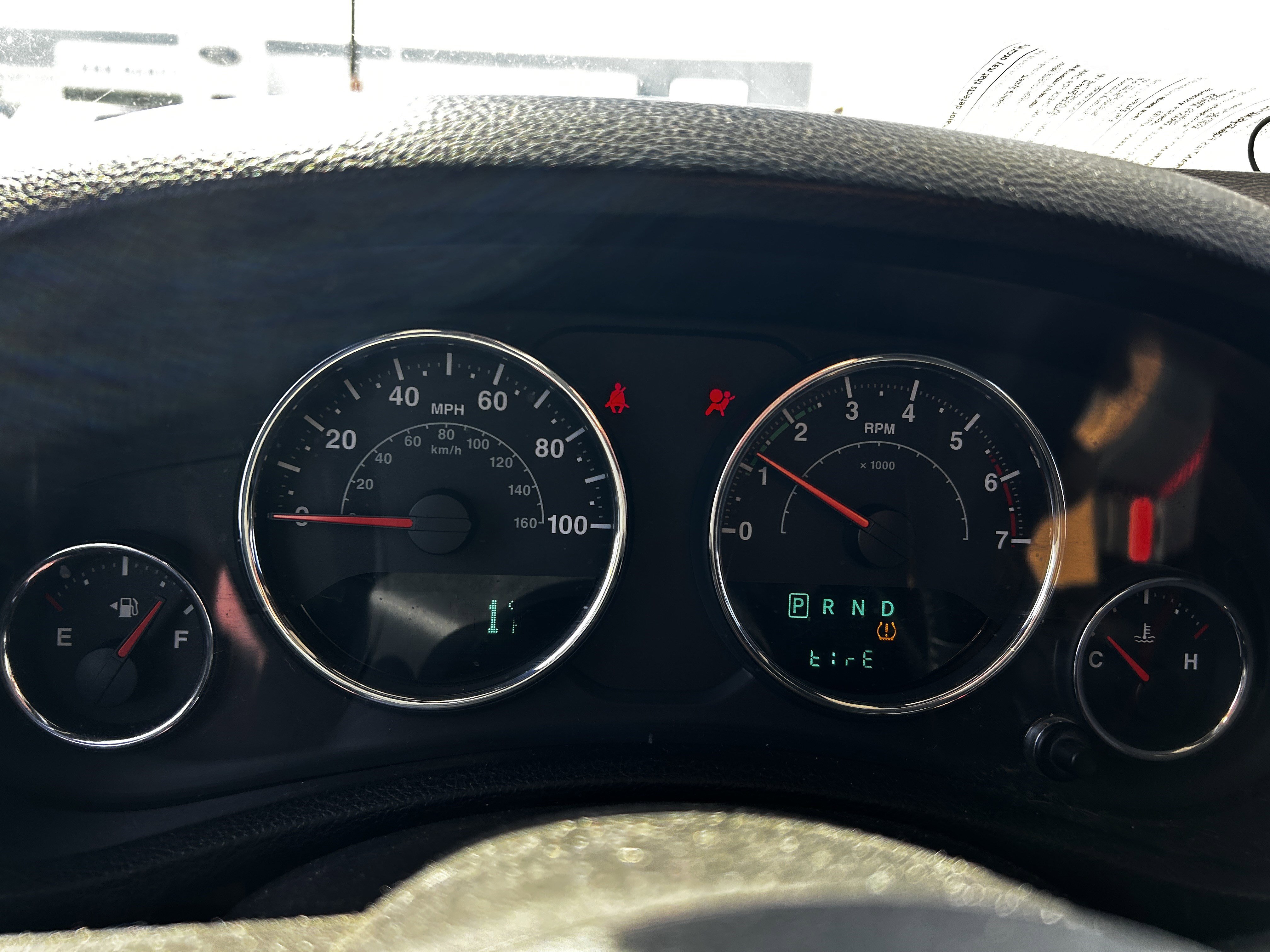 Used 2011 Jeep Wrangler Unlimited Rubicon w/ Connectivity Group image 16