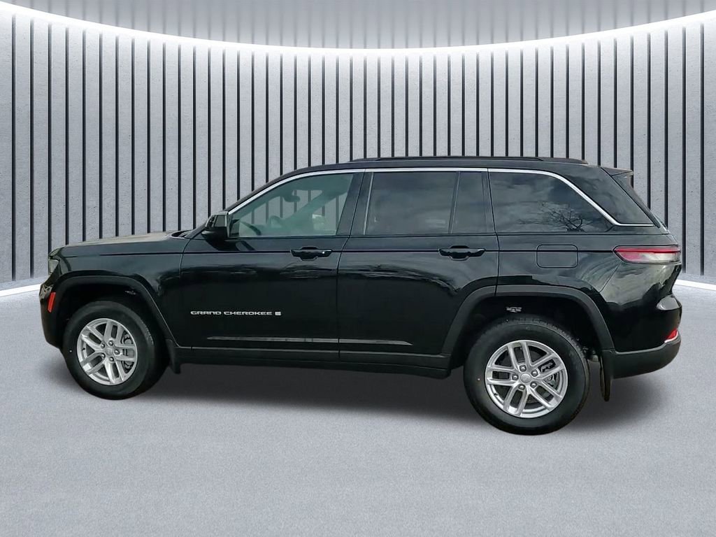 New 2025 Jeep Grand Cherokee Laredo X w/ Luxury Tech Group I image 15