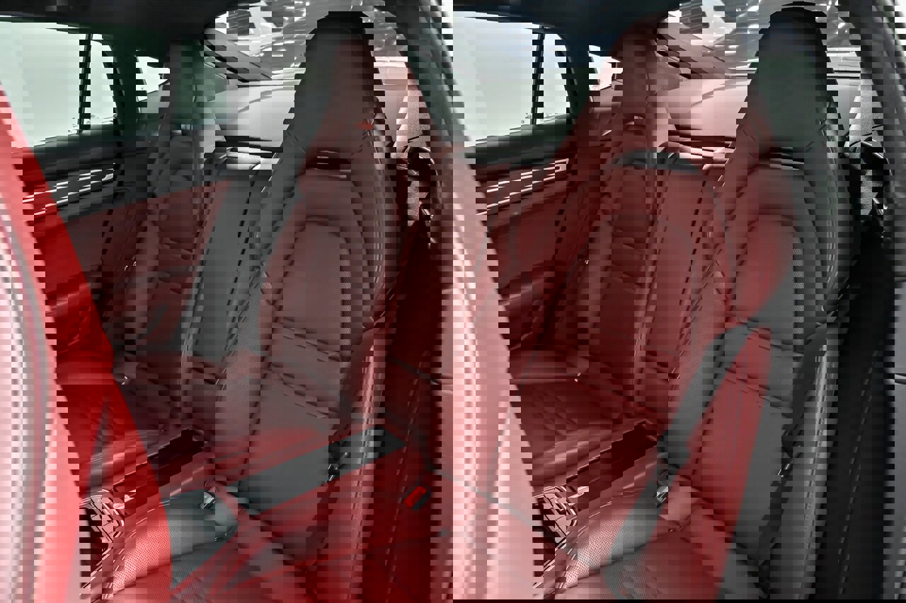 Used 2020 Porsche Panamera GTS image 25