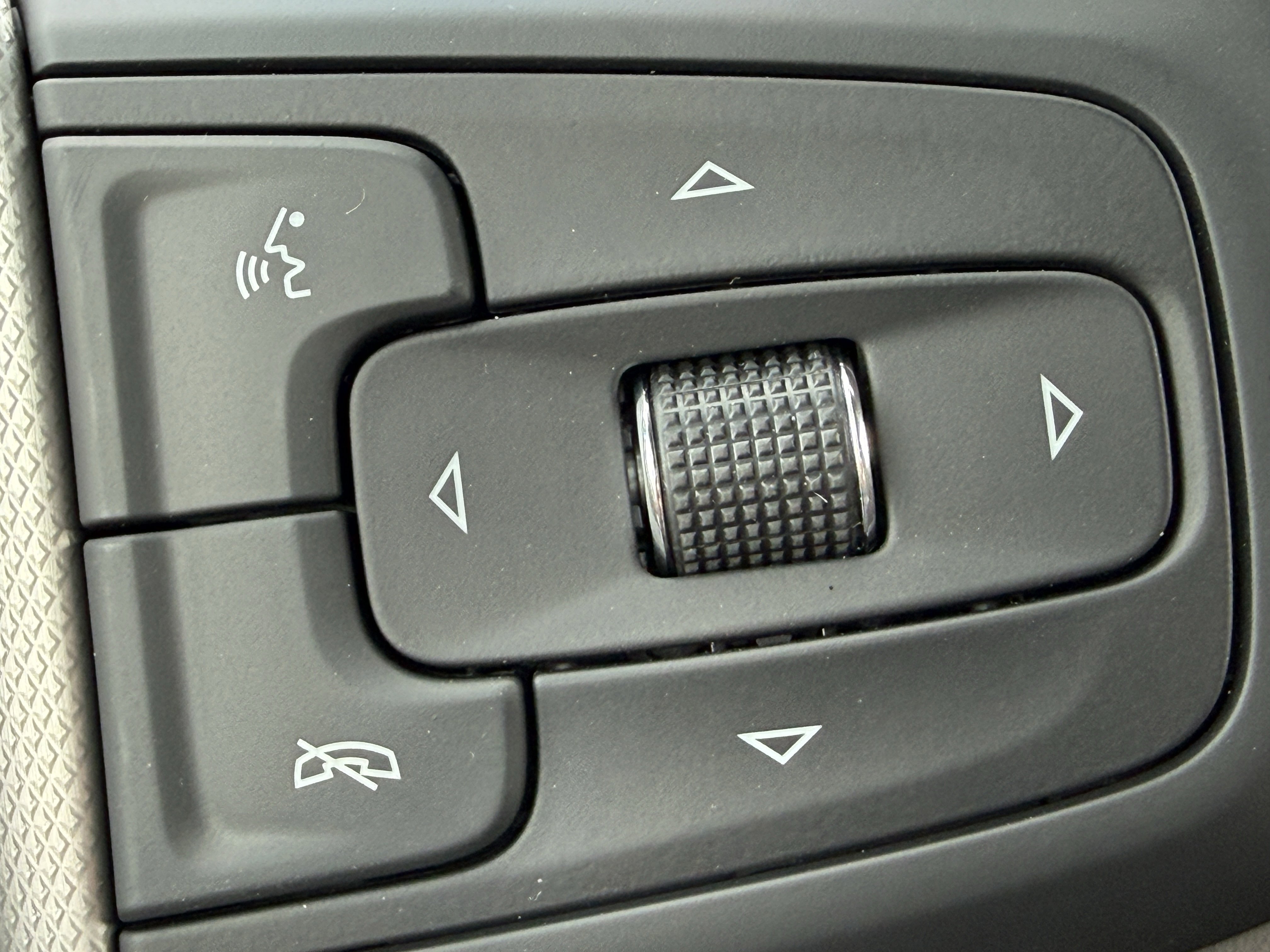 New 2026 GMC Sierra 3500 Denali w/ Denali Reserve Package image 40