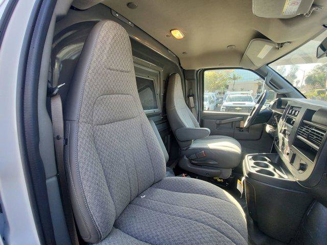 New 2025 Chevrolet Express 2500 w/ Driver Convenience Package RWD image 24