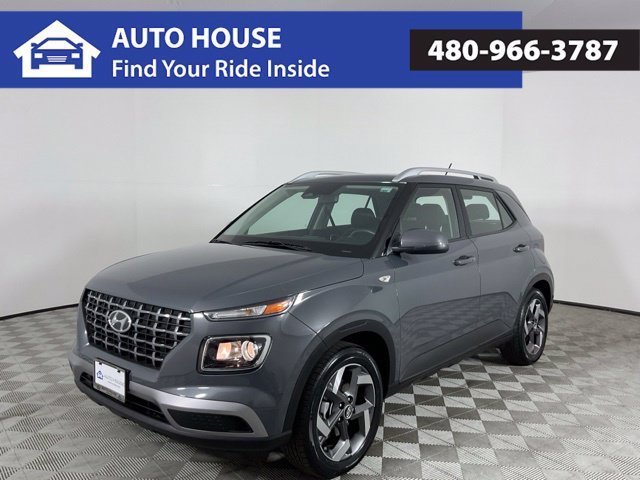 Used 2026 Hyundai Venue SEL FWD image 1