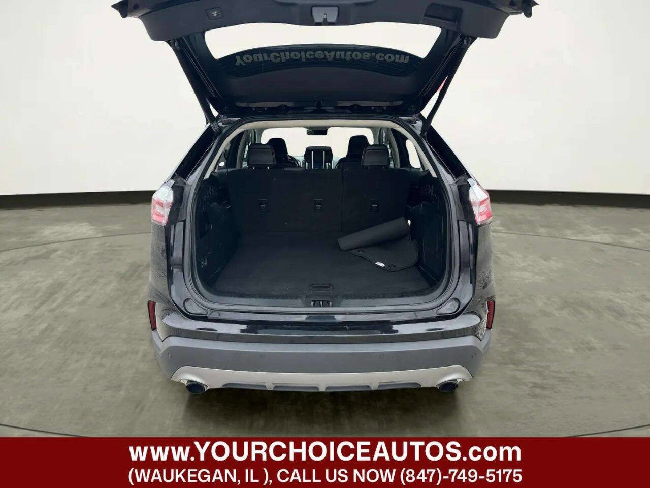 Used 2021 Ford Edge Titanium AWD/4WD image 14