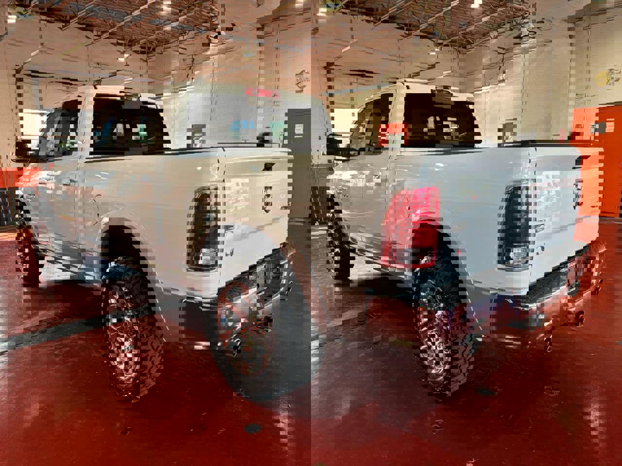 Used 2017 RAM 1500 Laramie w/ Convenience Group image 9