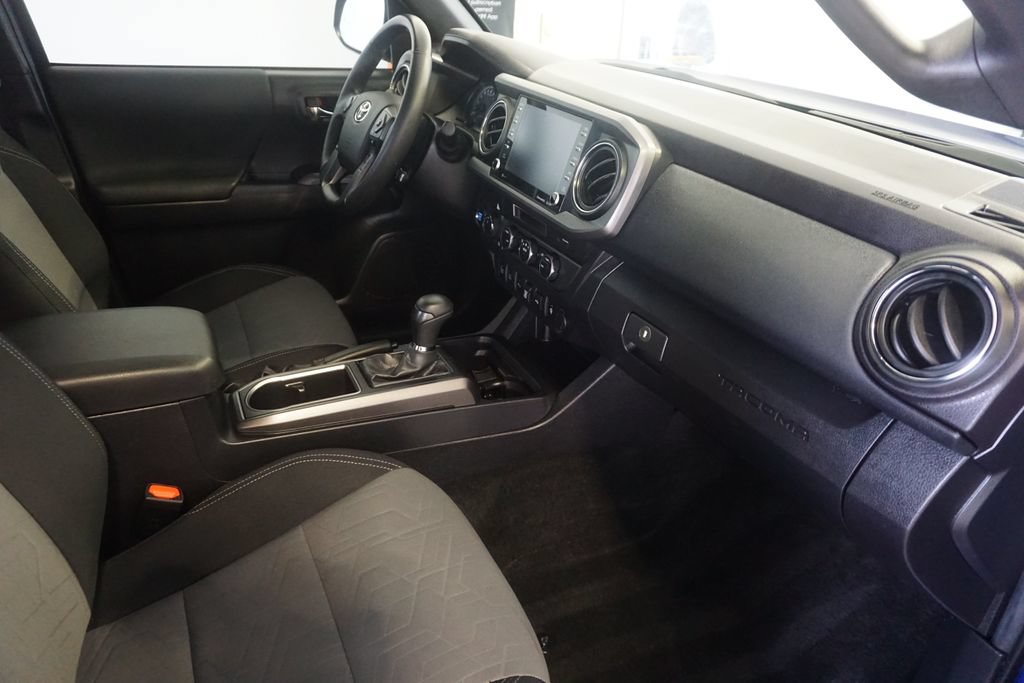Certified 2023 Toyota Tacoma TRD Off-Road w/ Advanced Technology Package AWD/4WD image 25