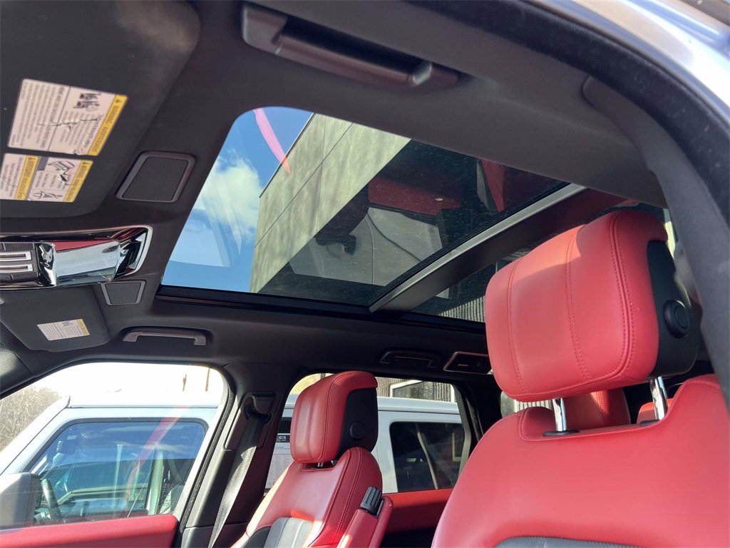 Used 2022 Land Rover Range Rover Sport HST image 19