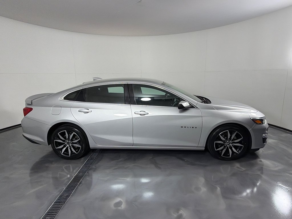 Used 2021 Chevrolet Malibu RS FWD image 4