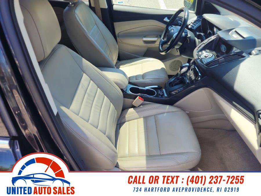 Used 2016 Ford Escape Titanium w/ Equipment Group 301A AWD/4WD image 14