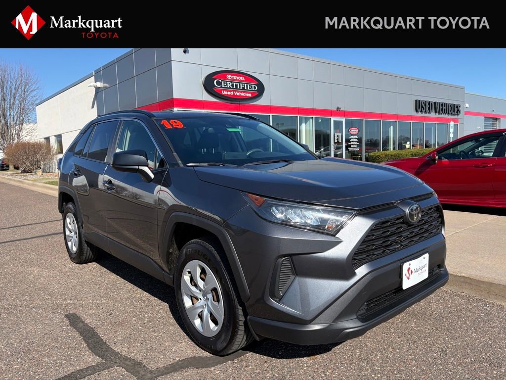 Used 2019 Toyota RAV4 LE w/ Carpet Mat Package image 1