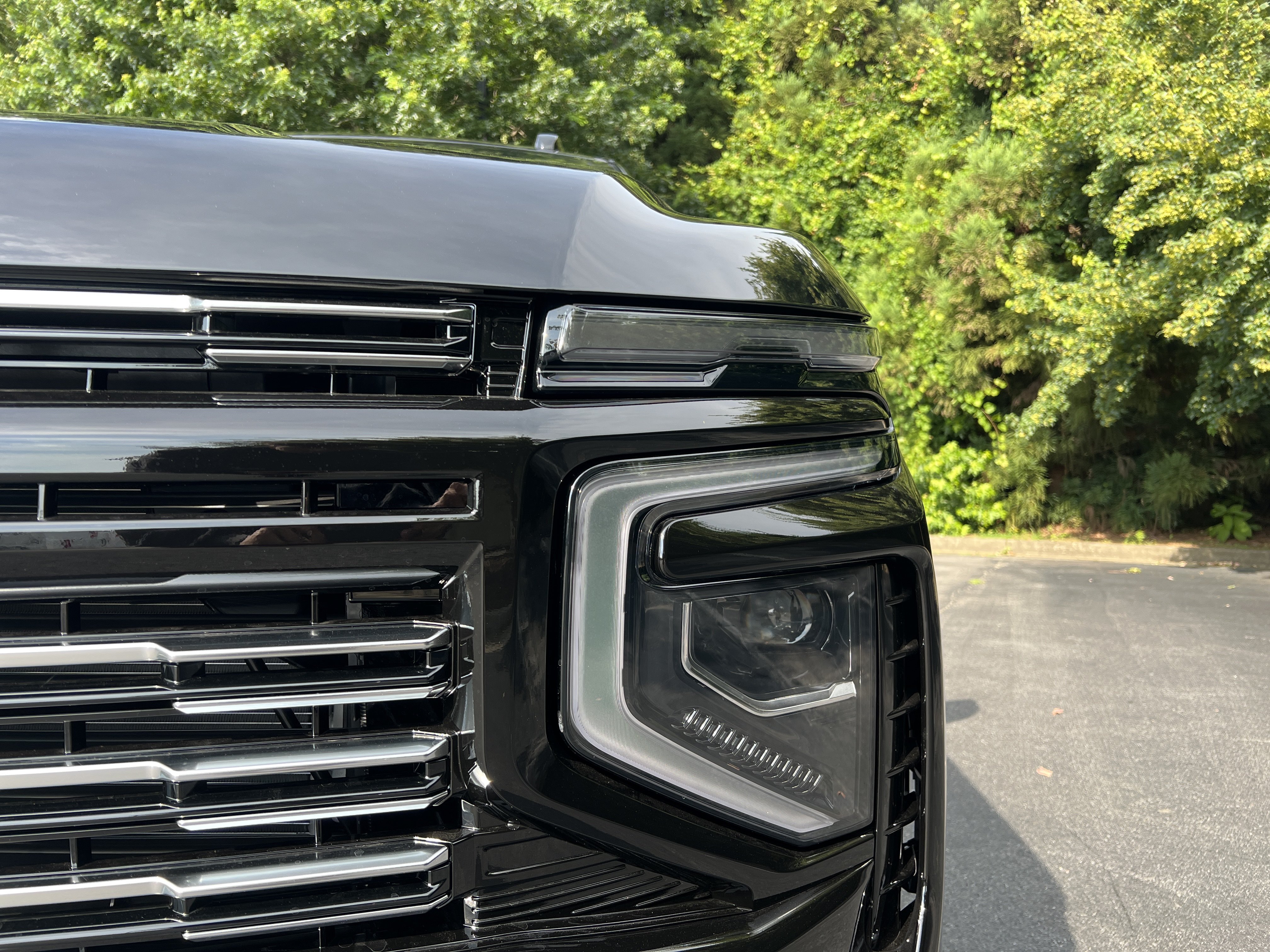 New 2026 Chevrolet Tahoe High Country w/ LPO, Get Active Package AWD/4WD image 14