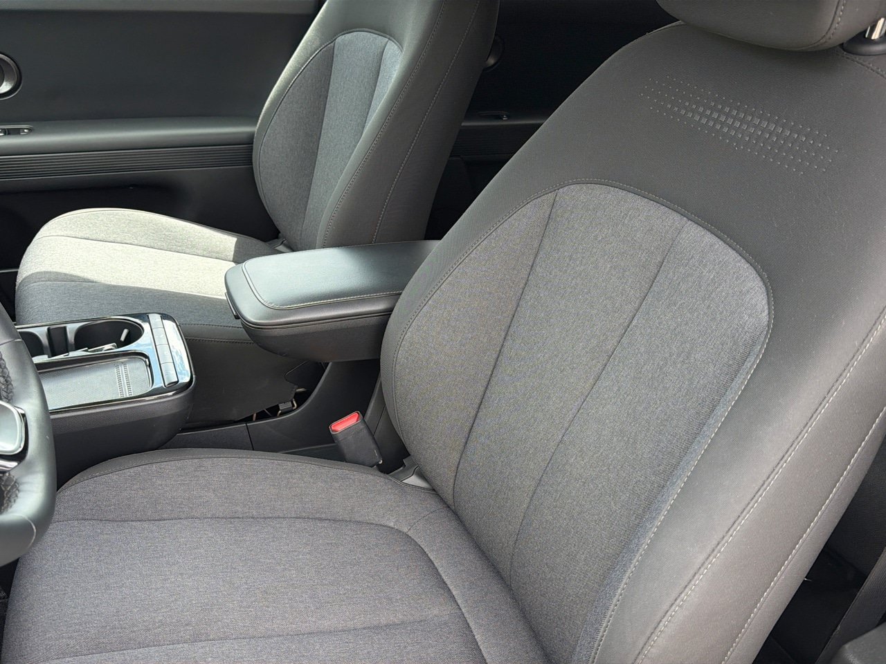 Certified 2025 Hyundai Ioniq 5 SE AWD/4WD image 18
