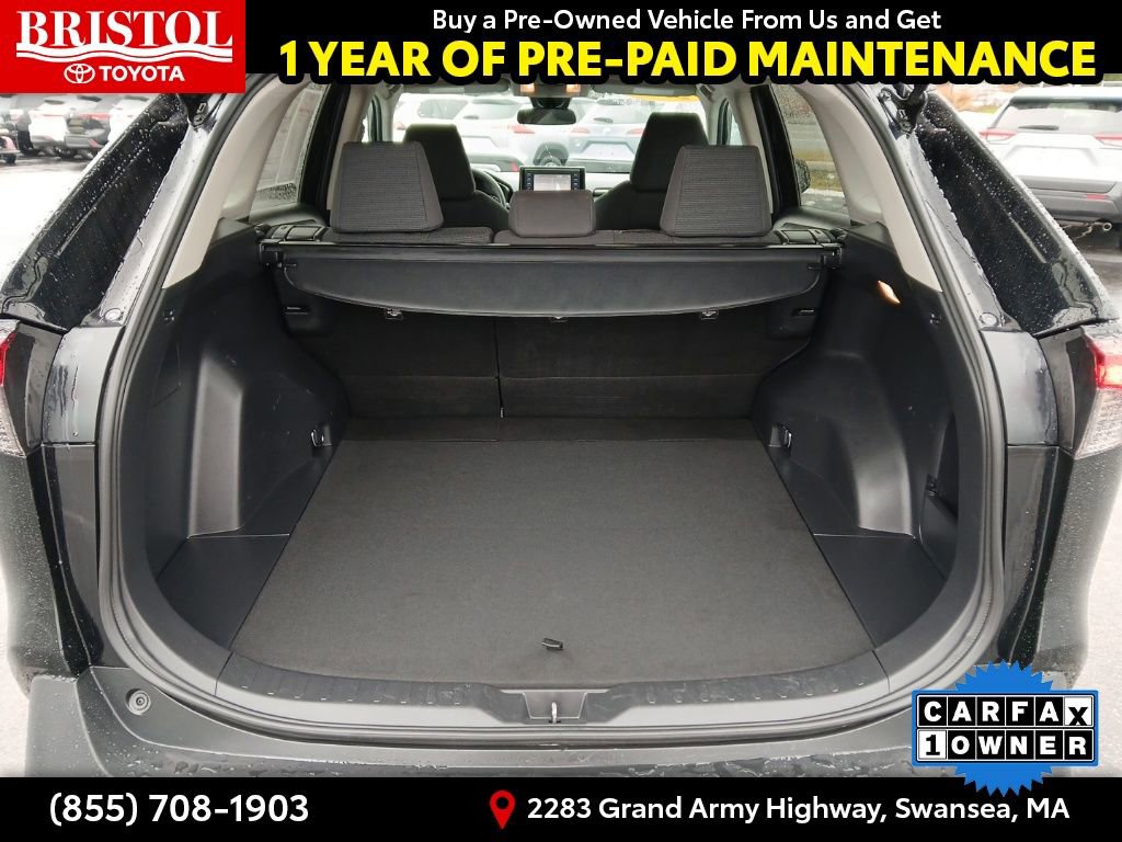 Used 2021 Toyota RAV4 LE image 27