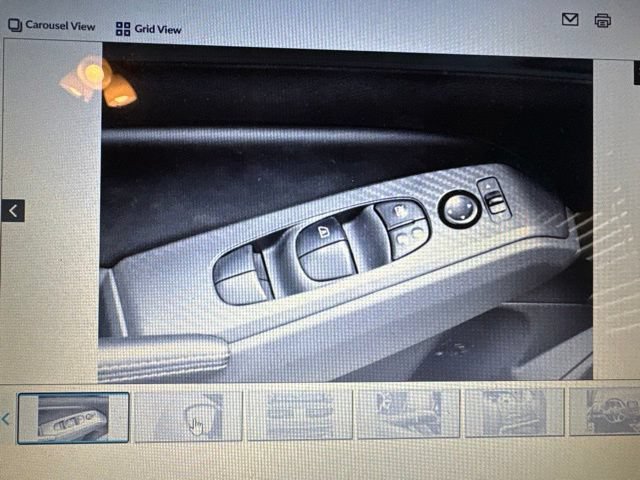 Used 2025 Nissan Altima 2.5 SV FWD image 7