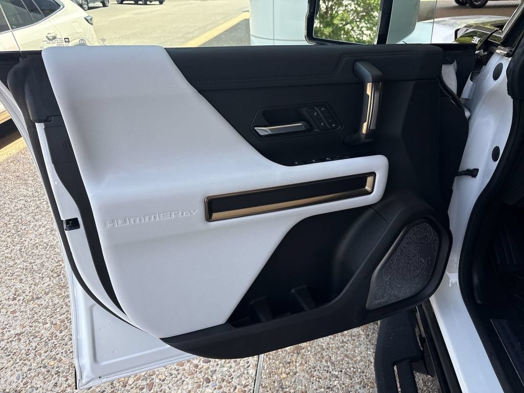 Certified 2025 GMC Hummer EV 3X AWD/4WD image 23
