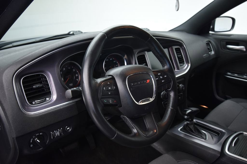 Used 2015 Dodge Charger SE w/ Popular Equipment Group image 11