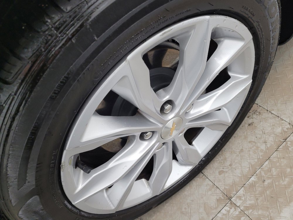 Used 2023 Chevrolet Malibu LT image 31