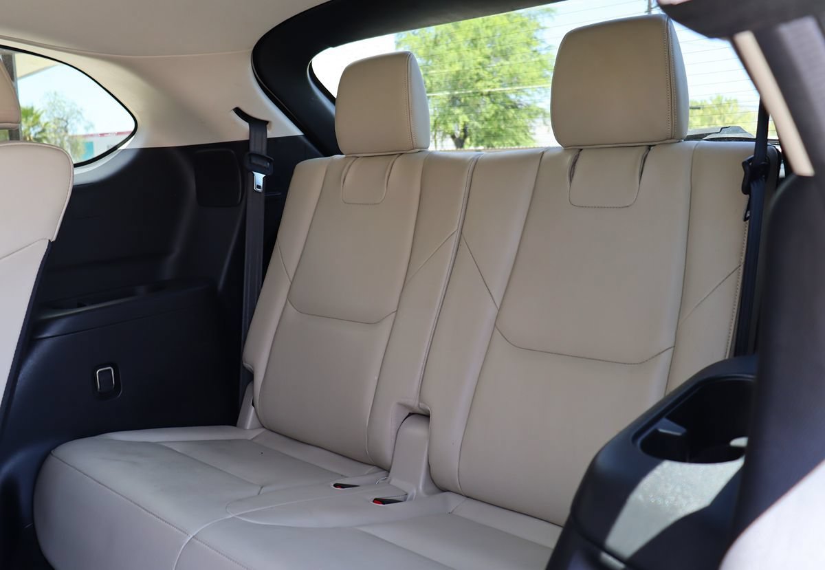 Used 2018 MAZDA CX-9 Touring w/ Touring Premium Package FWD image 32
