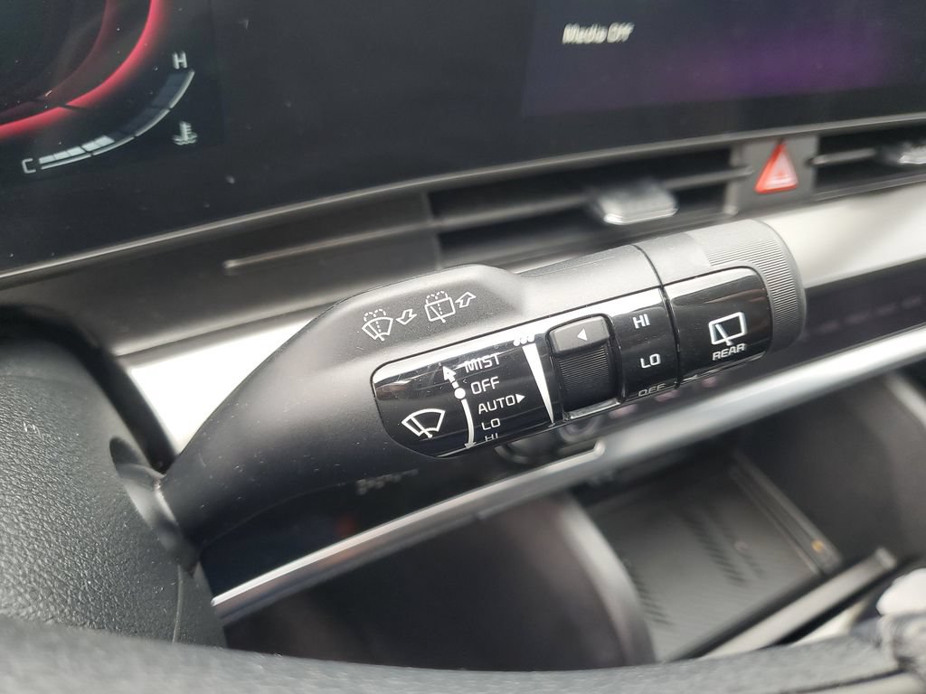 Certified 2024 Kia Sportage EX AWD/4WD image 17