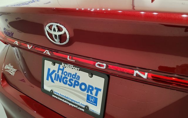 Used 2020 Toyota Avalon Limited w/ Advanced Safety Package image 45