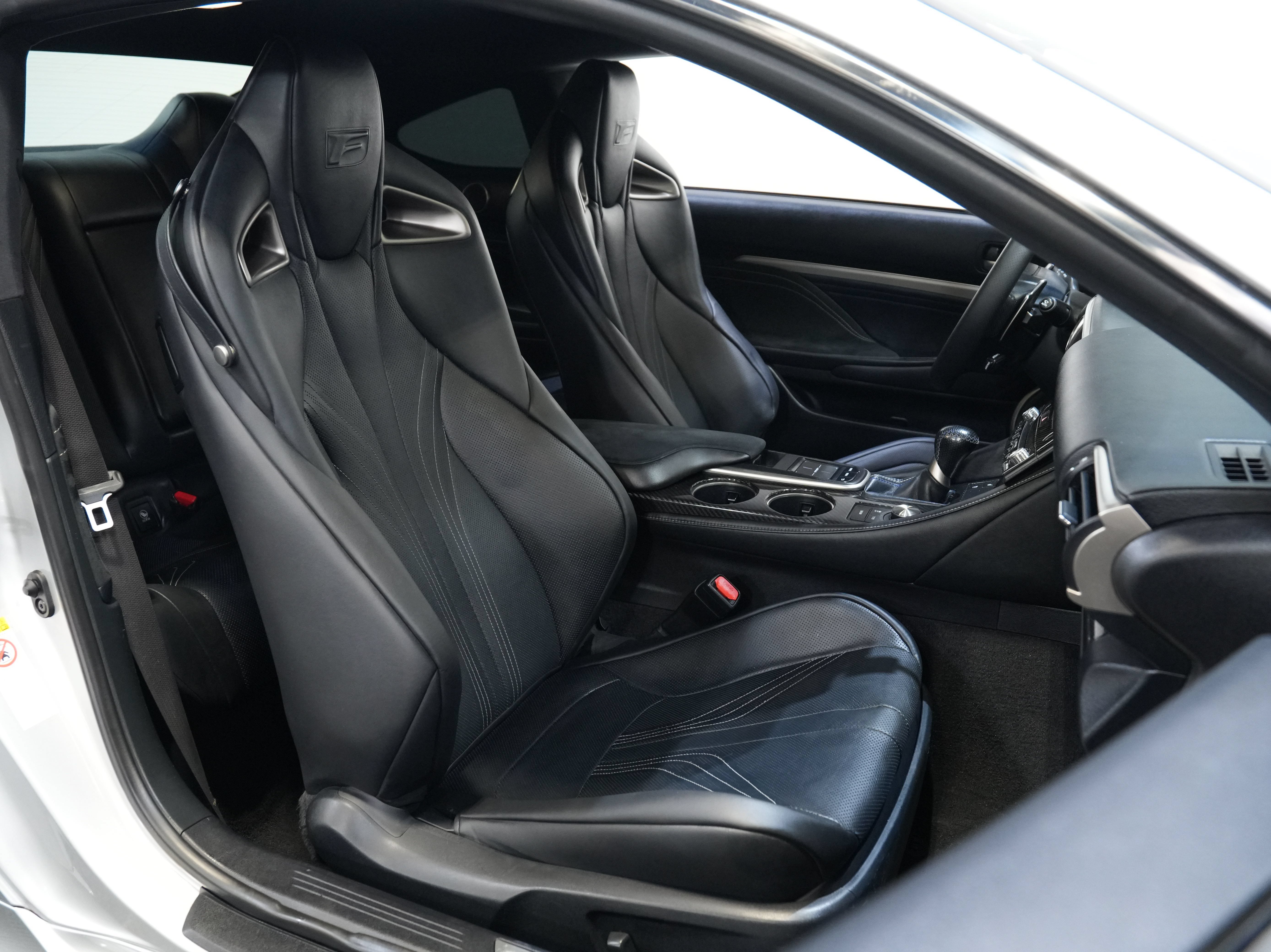 Used 2015 Lexus RC F w/ Performance Package RWD image 28