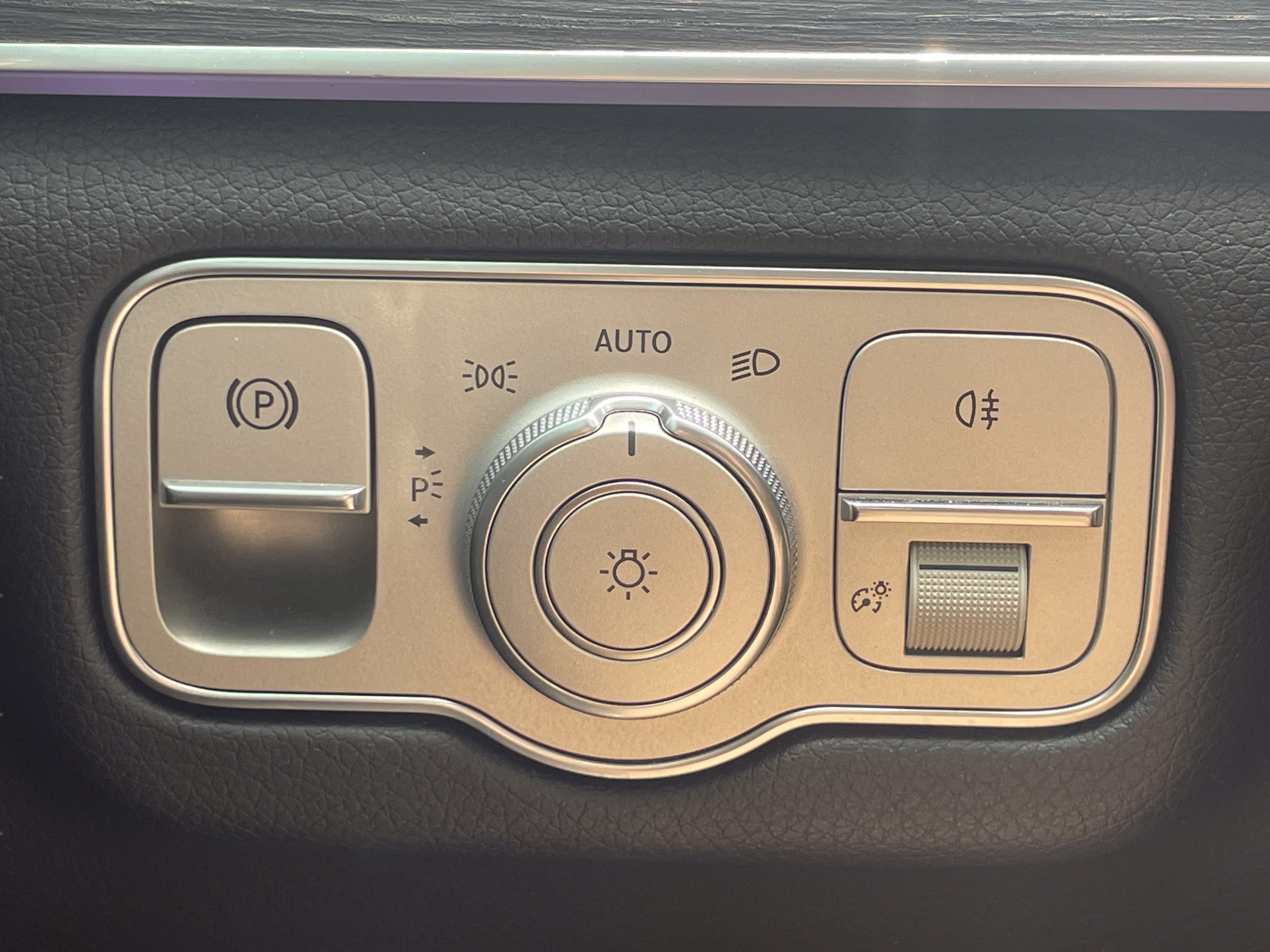 Used 2023 Mercedes-Benz GLS 580 4MATIC image 26