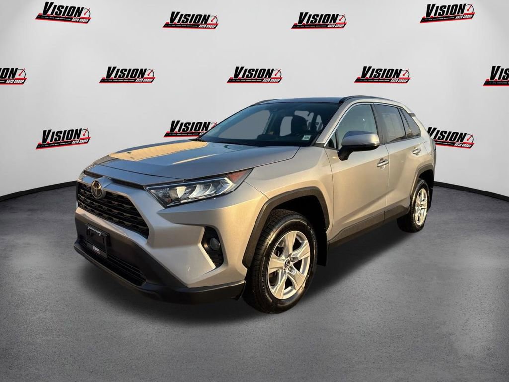 Used 2019 Toyota RAV4 XLE image 1