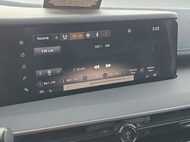 Certified 2025 Nissan Murano SV image 16