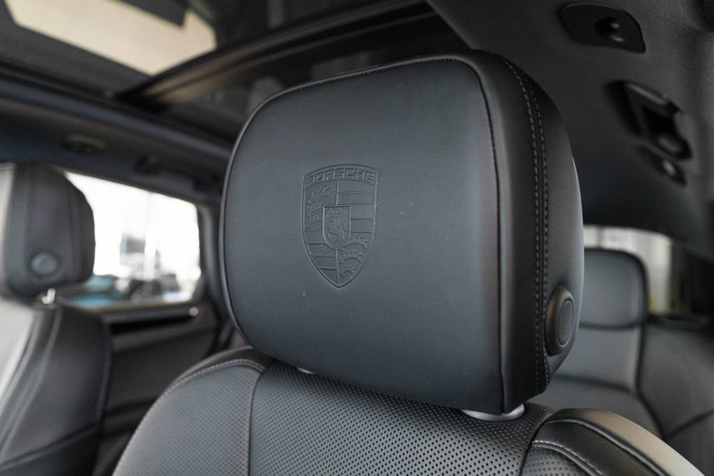 New 2026 Porsche Macan S image 6