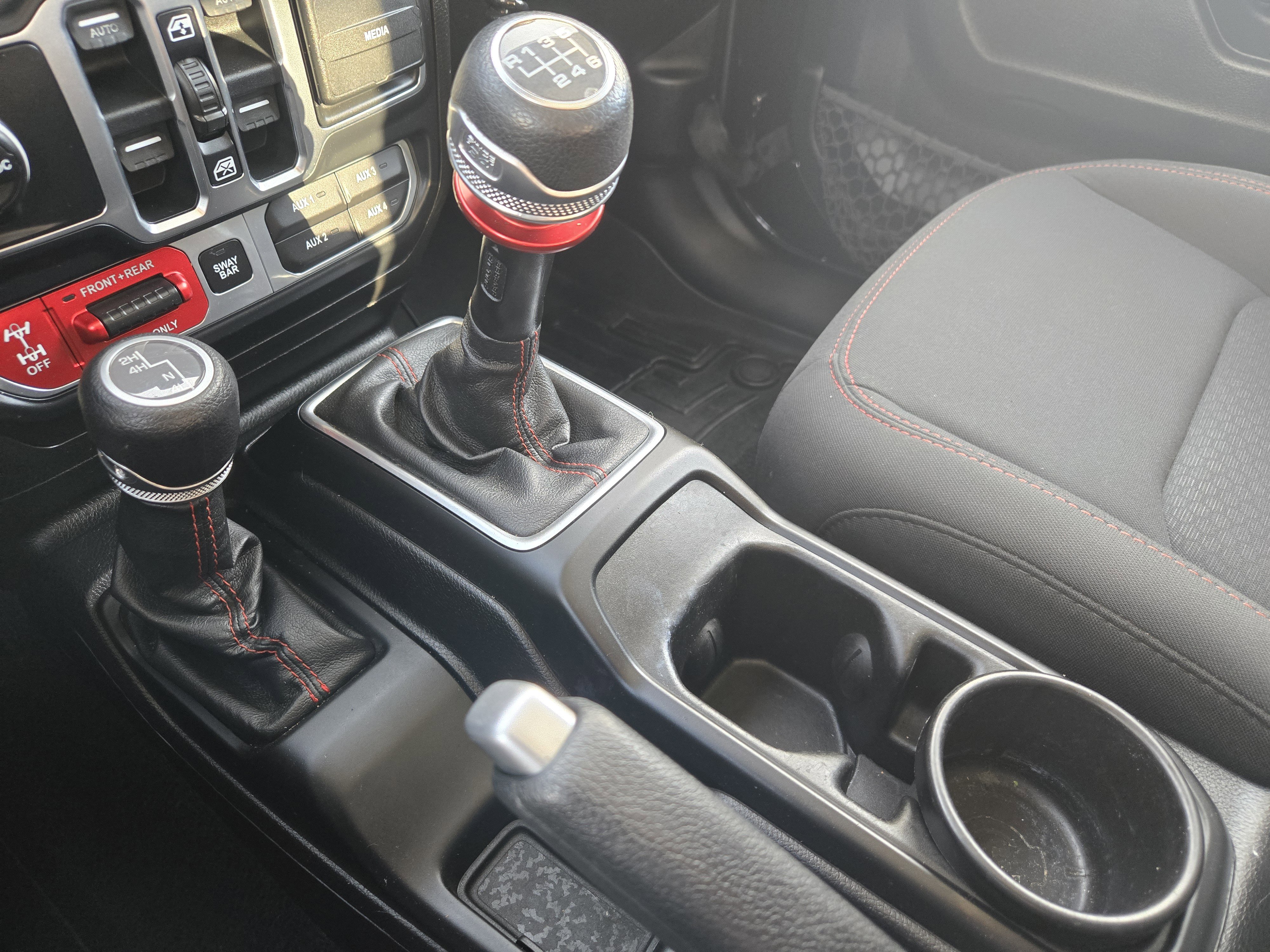 Used 2018 Jeep Wrangler Unlimited Rubicon image 22