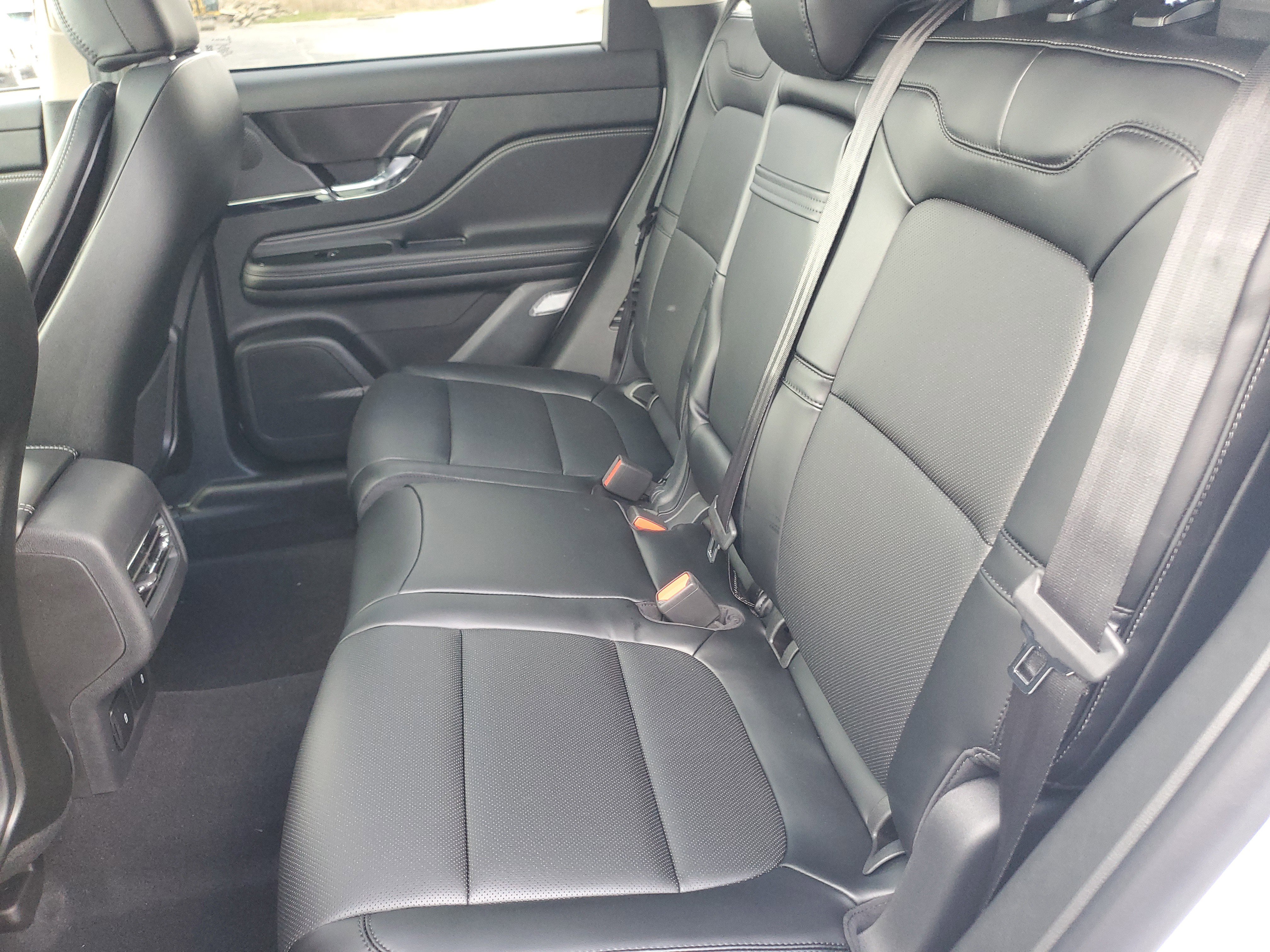 New 2026 Lincoln Corsair Premiere image 28