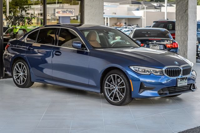 Used 2022 BMW 330i xDrive Sedan w/ Driving Assistance Package AWD/4WD image 4
