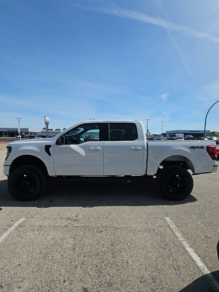 Used 2025 Ford F150 XLT w/ Equipment Group 301A Standard AWD/4WD image 5