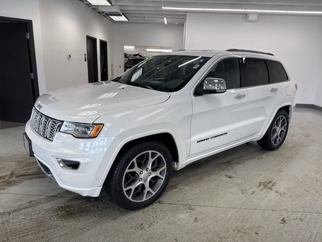 Used 2019 Jeep Grand Cherokee Overland w/ Jeep Active Safety Group video 4