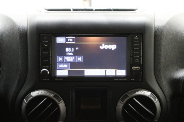 Used 2016 Jeep Wrangler Unlimited Sport image 19
