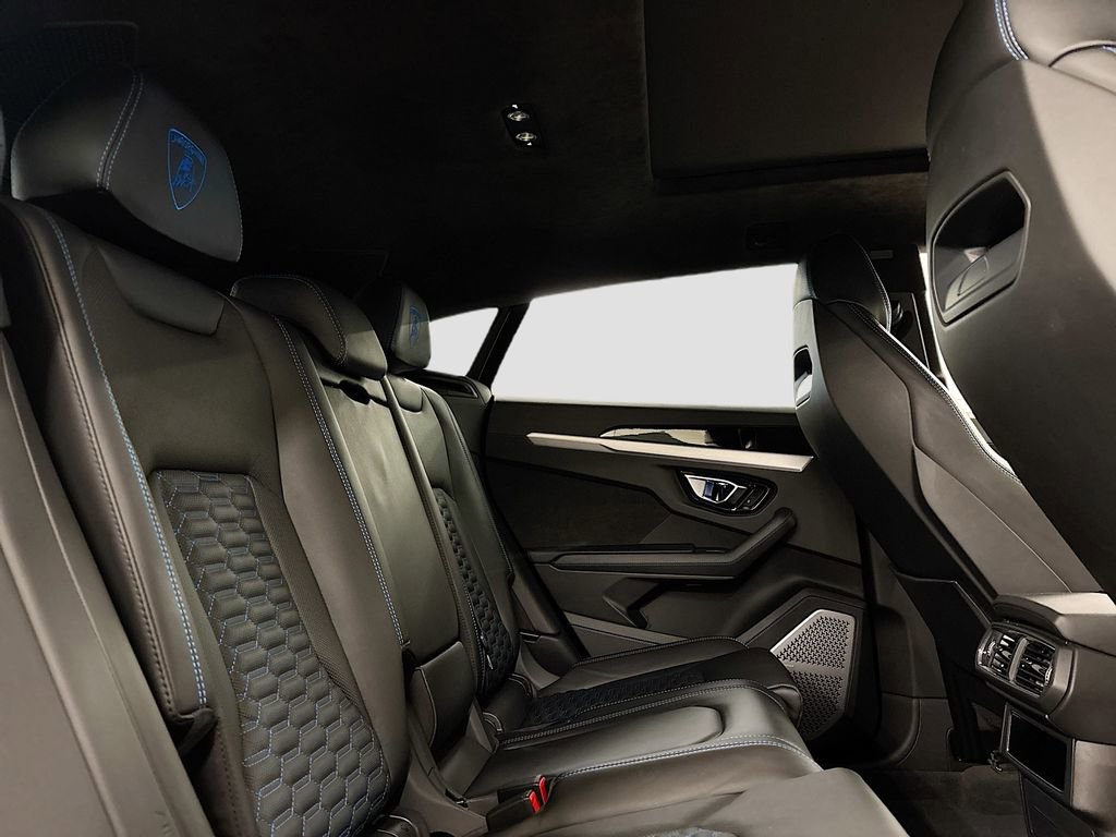 Used 2021 Lamborghini Urus image 15