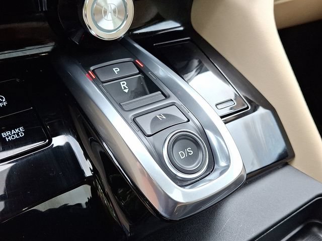 Certified 2025 Acura MDX w/ Technology Package AWD/4WD image 16