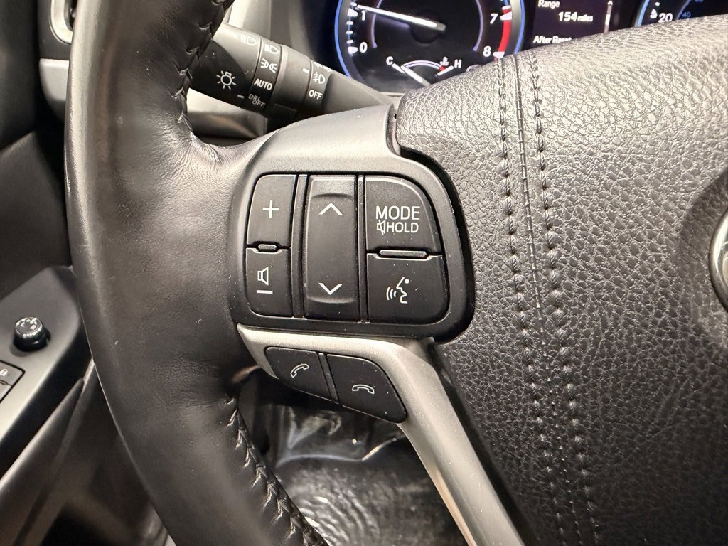 Used 2018 Toyota Highlander Limited Platinum image 30