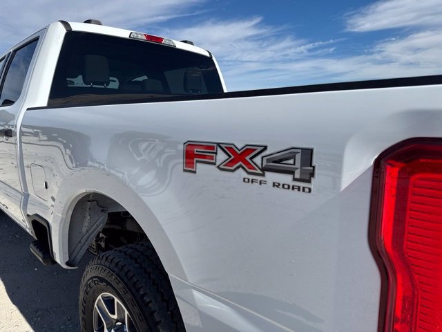 Used 2025 Ford F250 XLT w/ FX4 Off-Road Package AWD/4WD image 10