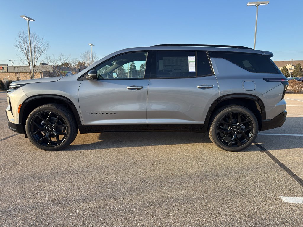 New 2026 Chevrolet Traverse RS w/ LPO, Floor Liner Package image 2