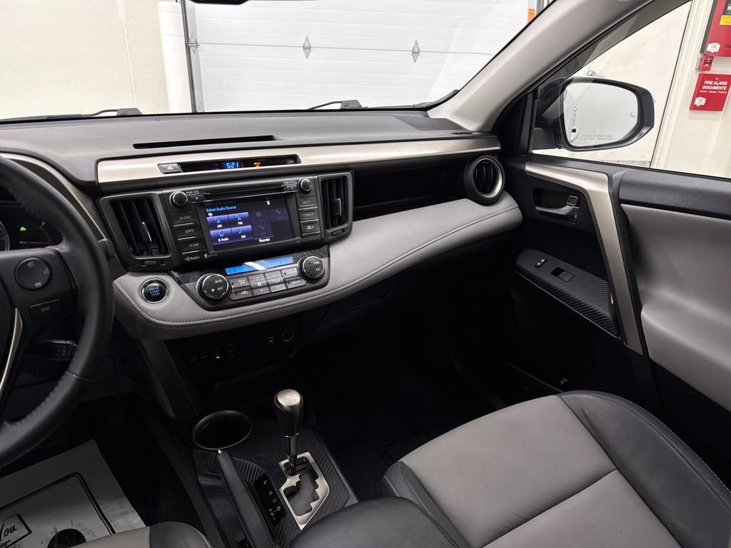 Used 2015 Toyota RAV4 Limited w/ Technology Package image 15