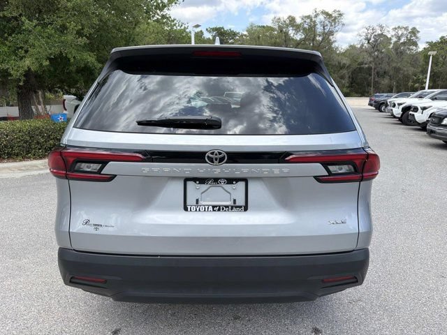 Certified 2025 Toyota Grand Highlander FWD image 3