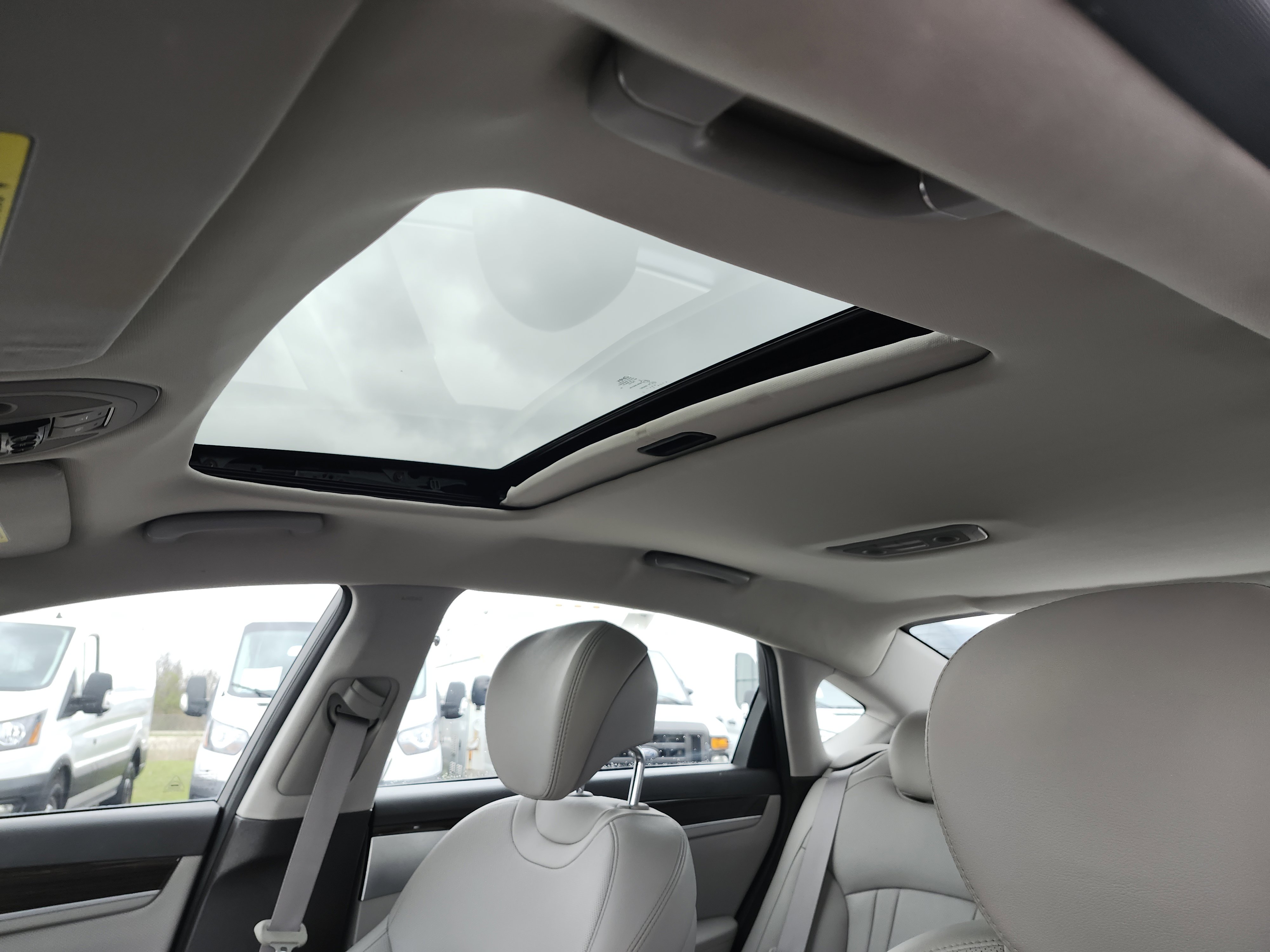 Used 2019 Genesis G80 3.8 image 2