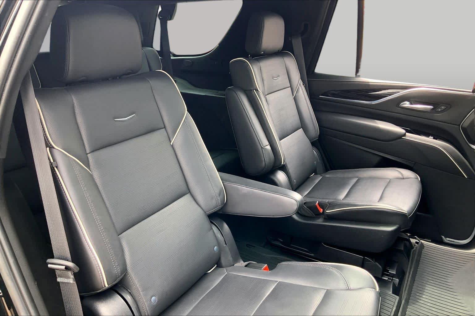 Used 2021 Cadillac Escalade Sport w/ Driver Assist Tech Package AWD/4WD image 20